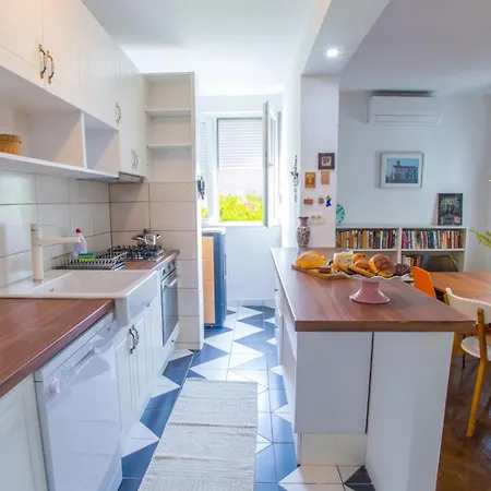 Quince Apartman *